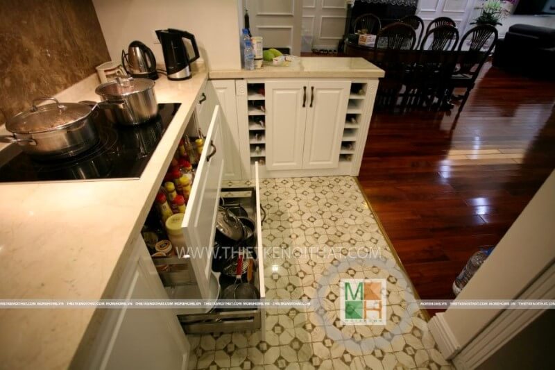 Thi công tủ bếp gỗ laminate theo hơi hướng tân cổ điển cho chung cư Mandarin Garden Hòa Phát Tủ bếp màu trắng, tủ bếp màu nâu đẹp